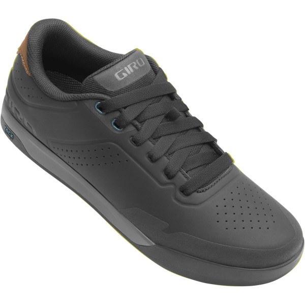 Giro Latch Black/dark Shadow 40 - Zapatillas