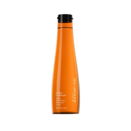 Shu Uemura Urban Moisture Shampoo Hidratante Cabelos Secos 300 ml Unissex