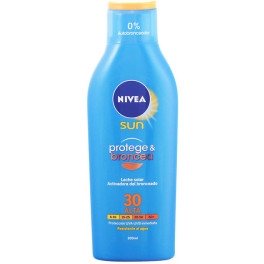 Nivea Sun Protects & Tans Milch Spf30 200 ml Unisex